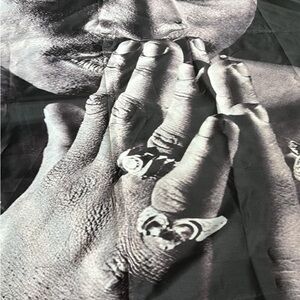 Tupac Black and White Graphic Tapestry shower set